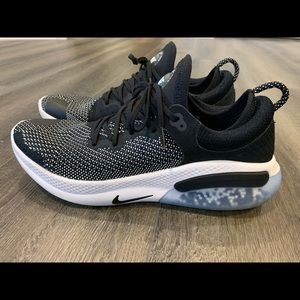 Nike Joyride run Flyknit Mens Running Shoe Size 13